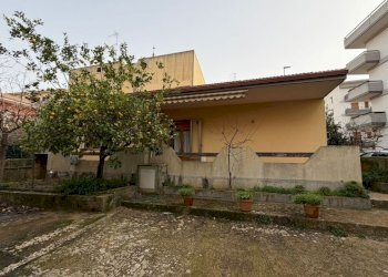 WhatsApp Image 2026-02-17 at 10.23.05.jpeg - Villa a Schiera Via Risorgimento 8, Modica - foto 6