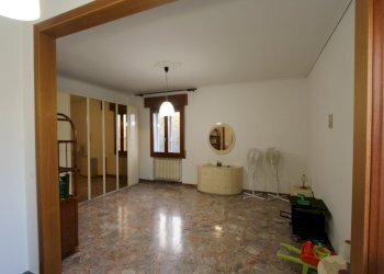 IMG_9379.JPG - Casa indipendente Via Tombetto 18-22, Valsamoggia - foto 5