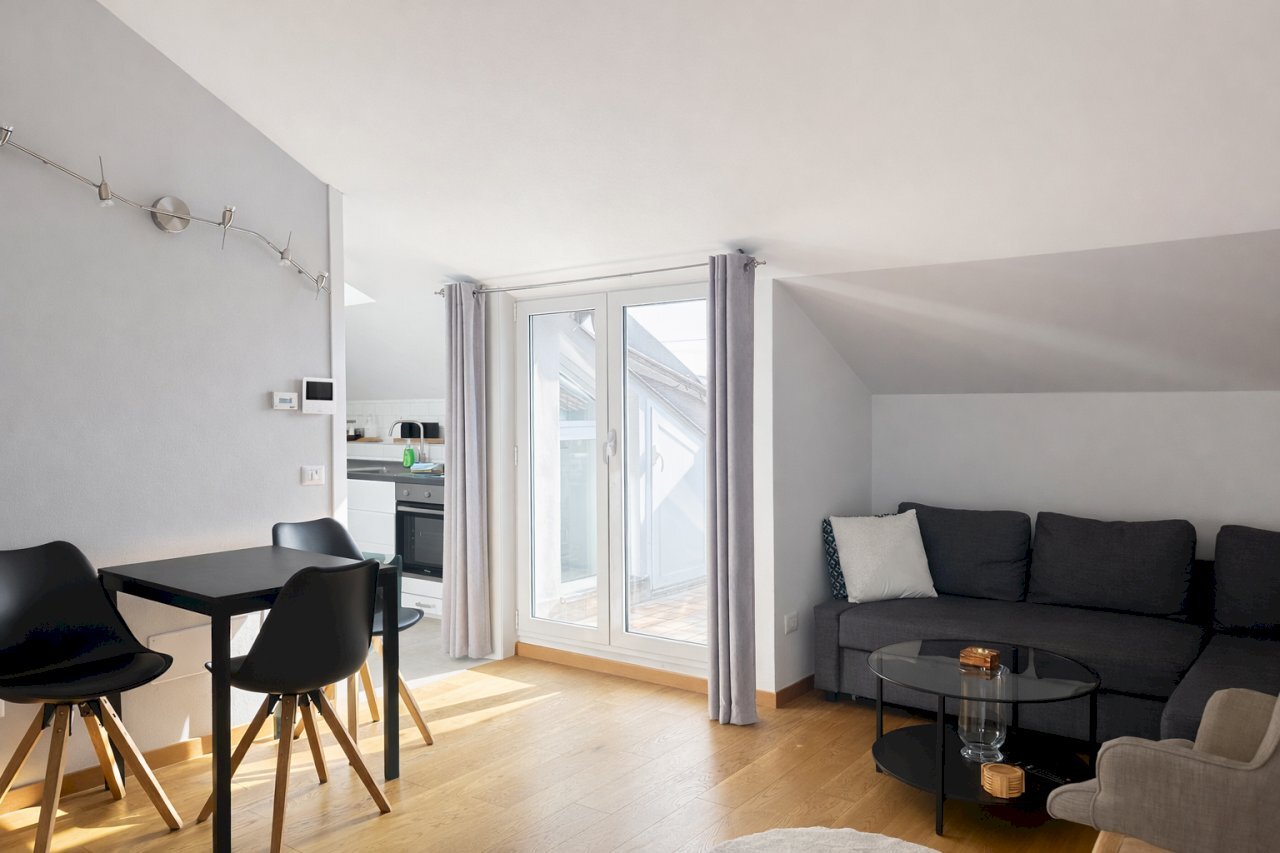 7DDF5C21-9A8A-472D-8E40-DC543B112850.PNG - Bilocale Via alla Rocca 1, Arona - foto 1