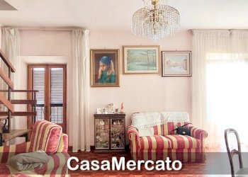 b7.jpg - Villa Via Gramsci, Rocca di Papa - photo 3