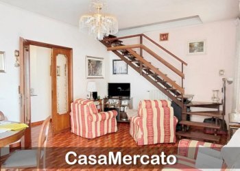 b8.jpg - Villa Via Gramsci, Rocca di Papa - photo 4