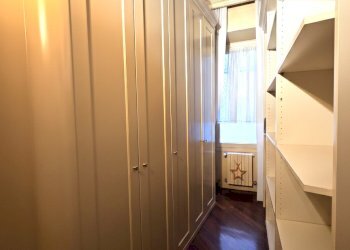 CABINA ARMADIO - Appartamento Via Fratelli Porcellaga, Brescia - foto 11