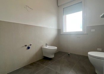 wc2.jpeg - Appartamento Via Fiori 7, Rimini - foto 13