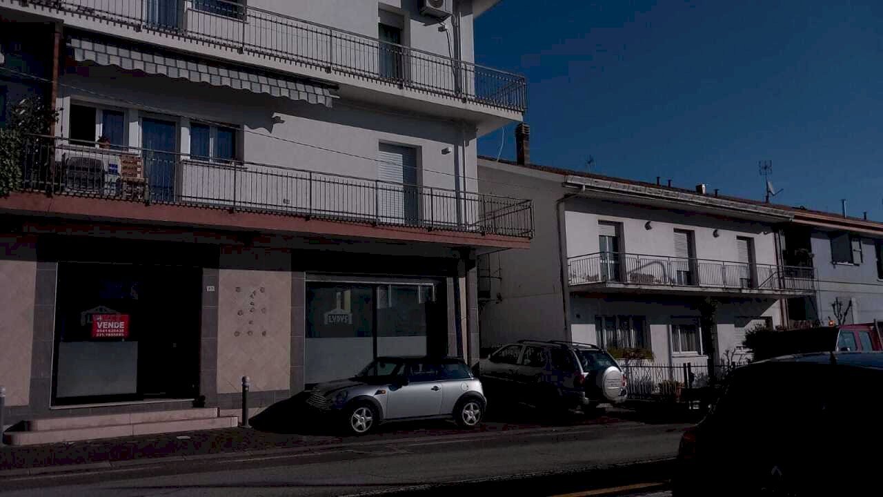 db22d706-745b-4bb1-b1e6-26212f2225fd.jpg - Not Food Viale Giulio Cesare 40, Riccione - photo 1