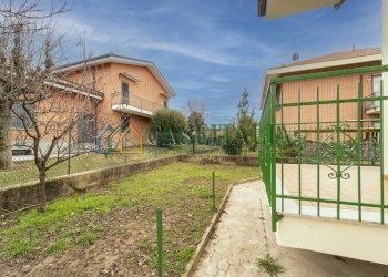 TNY02061.jpg - Casa indipendente Strada Bucet 26, Rosta - foto 4