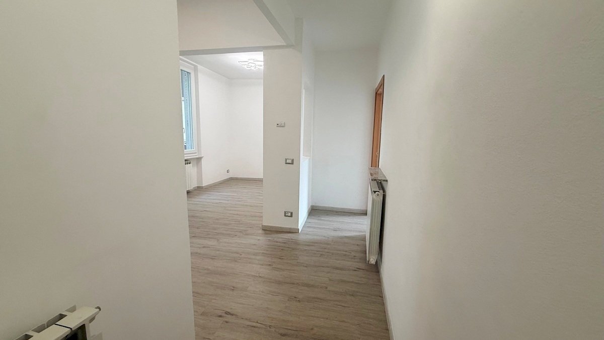 ingresso - Two-room apartment Via Luigi Cadorna, Vado Ligure - photo 2