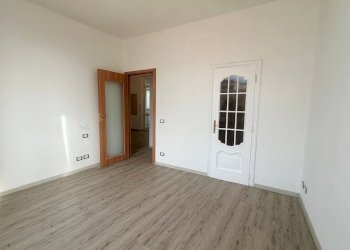 camera - Two-room apartment Via Luigi Cadorna, Vado Ligure - photo 11