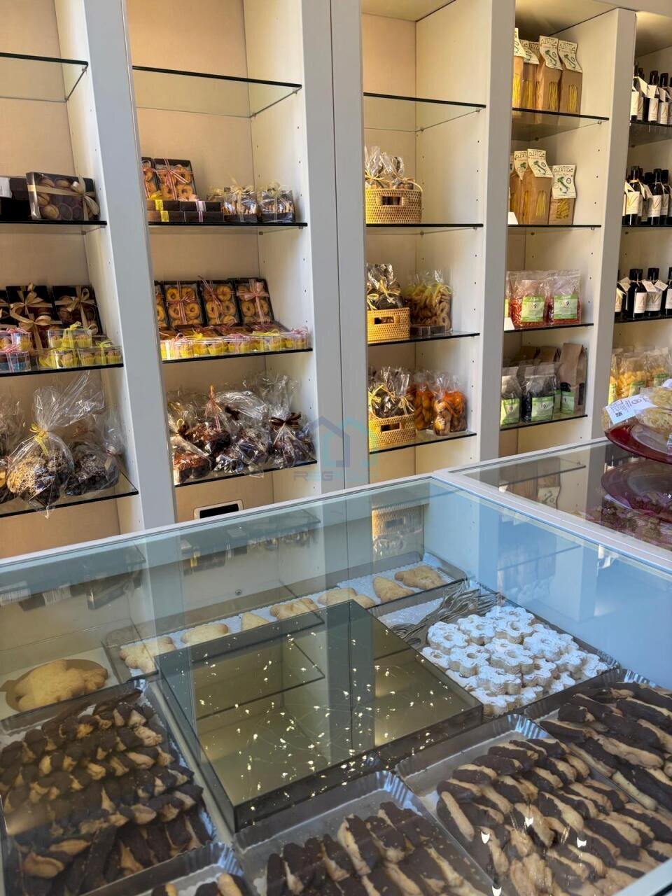 Locale Commerciale Piazza Carlo Montanari 143/A, Torino (zona Santa Rita) - foto 1