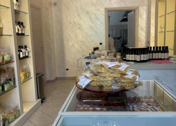 Locale Commerciale Piazza Carlo Montanari 143/A, Torino (zona Santa Rita) - foto 3