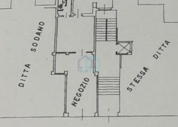 Locale Commerciale Piazza Carlo Montanari 143/A, Torino (zona Santa Rita) - foto 8