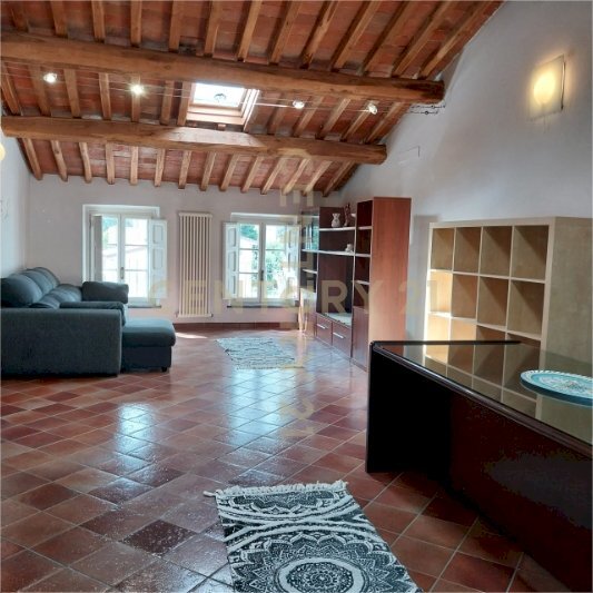 soggiorno c.jpg - Apartment Lucca - photo 3