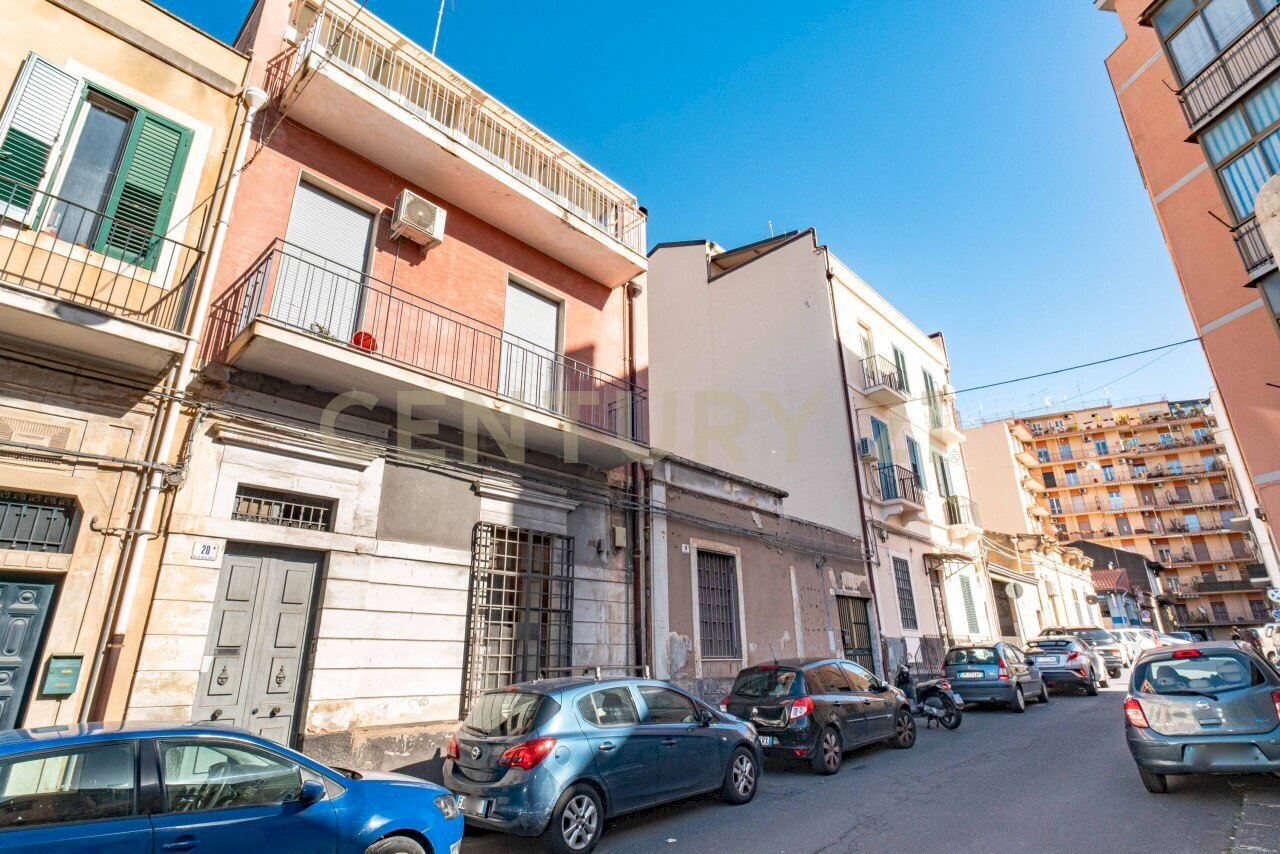 DSC02622.jpg - Appartamento Via Santa Maria della Stella 20, Catania - foto 2