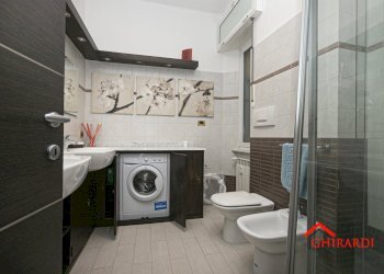 5.0 bagno.jpg - Four-room apartment VIA SANT'ALBERTO  11A, Genova (neighborhood Sestri Ponente) - photo 17