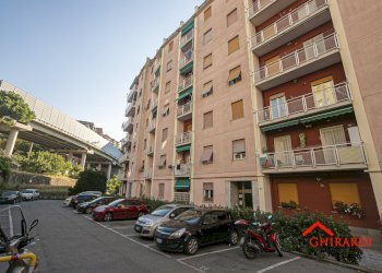 8.0 edificio.jpg - Four-room apartment VIA SANT'ALBERTO  11A, Genova (neighborhood Sestri Ponente) - photo 28