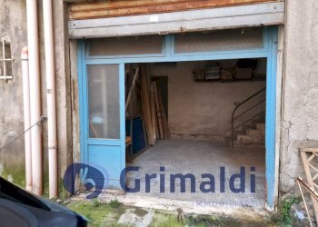 123.jpg - Box Napoli (zona Vomero) - foto 12