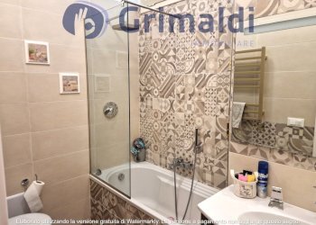 215.jpg - Trilocale Via Giacinto Gigante 43, Napoli (zona Arenella) - foto 8