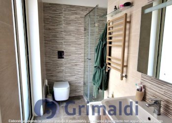 221.jpg - Trilocale Via Giacinto Gigante 43, Napoli (zona Arenella) - foto 11