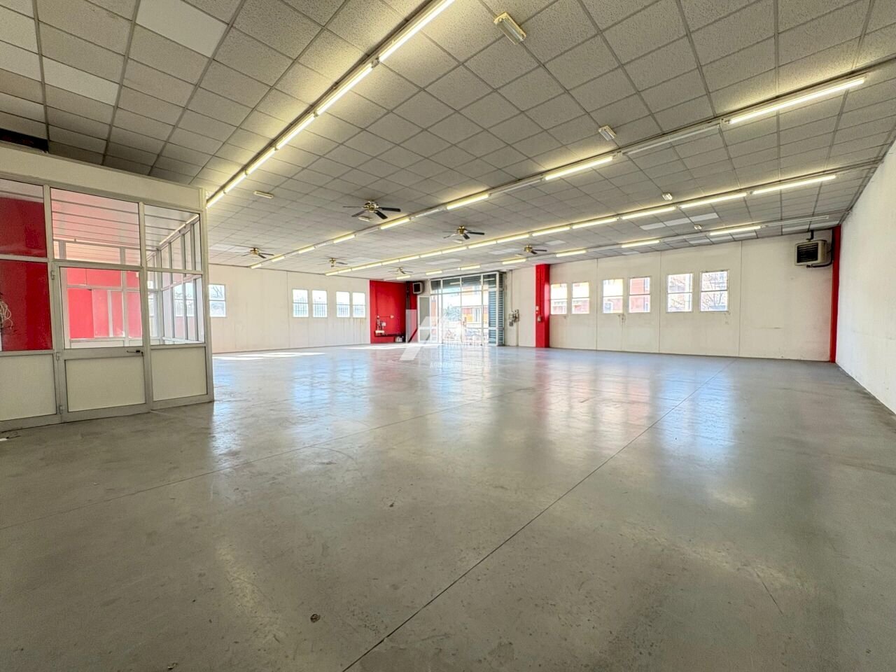 WhatsApp Image 2026-02-16 at 17.06.26 (1)_risultat - Locale Commerciale Via Orzinuovi, Brescia (zona Chiesanuova) - foto 1