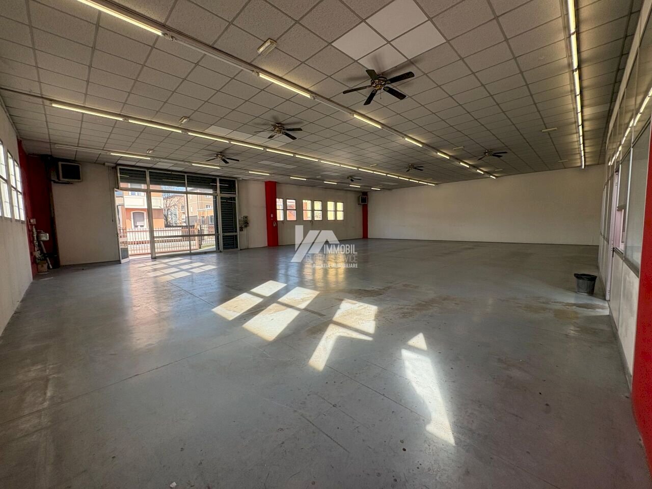 WhatsApp Image 2026-02-16 at 17.06.27_risultato.jp - Locale Commerciale Via Orzinuovi, Brescia (zona Chiesanuova) - foto 3