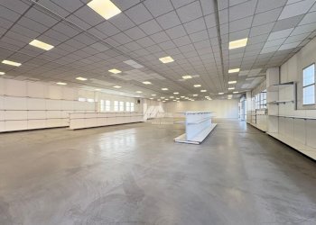 WhatsApp Image 2026-02-16 at 17.03.42 (4)_risultat - Locale Commerciale Via Orzinuovi, Brescia - foto 1