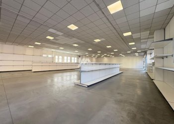 WhatsApp Image 2026-02-16 at 17.03.43_risultato.jp - Locale Commerciale Via Orzinuovi, Brescia - foto 4