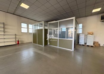 WhatsApp Image 2026-02-16 at 17.03.41 (1)_risultat - Locale Commerciale Via Orzinuovi, Brescia - foto 7