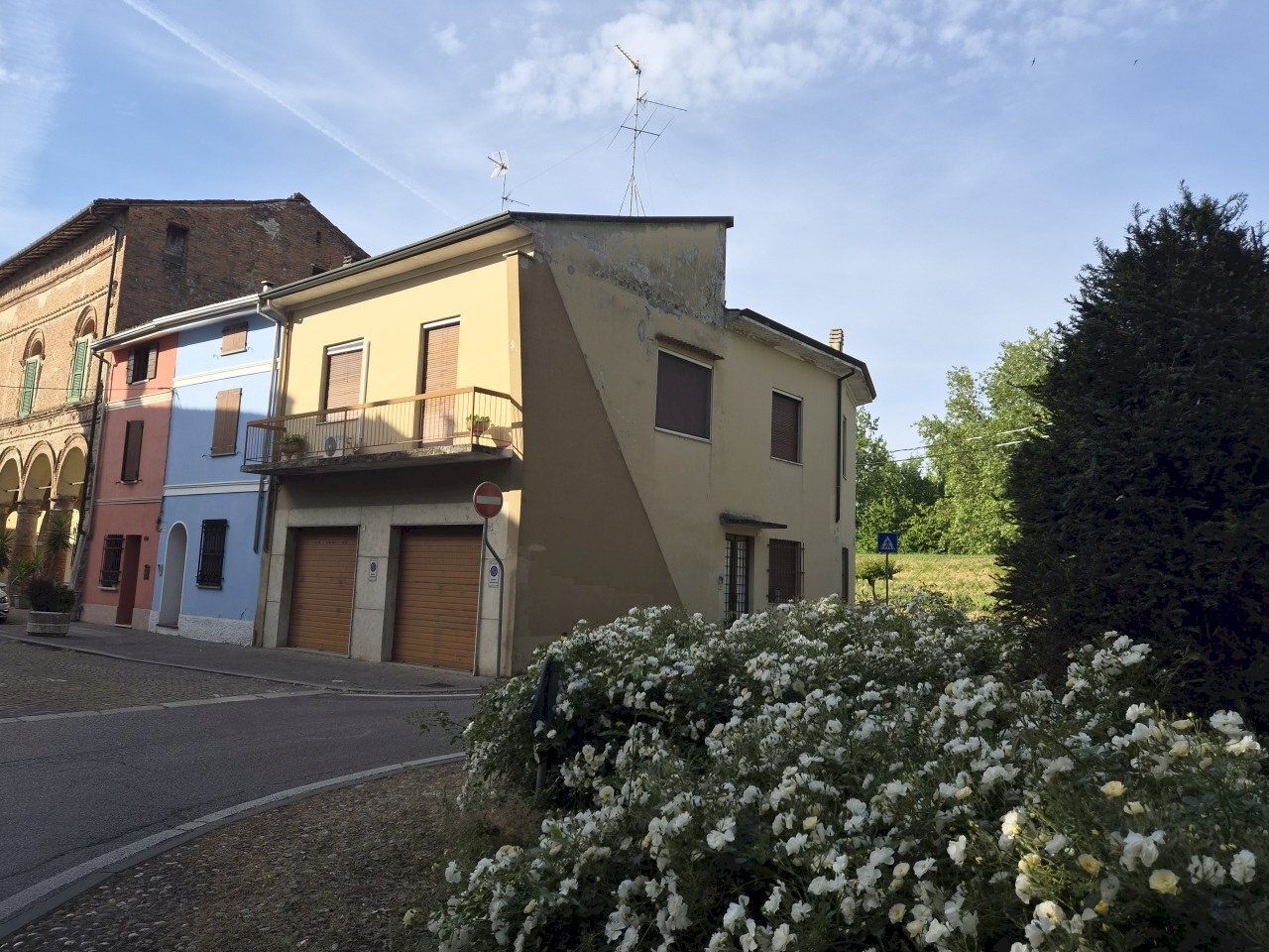 20260504_083505[1].jpg - Villa Via Baldesio 109, Casalmaggiore - photo 1
