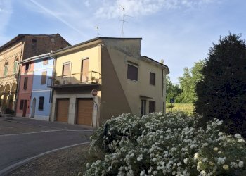 20260504_083505[1].jpg - Villa Via Baldesio 109, Casalmaggiore - foto 1
