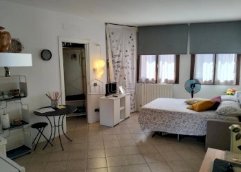 Appartamento Via Sant'Anna, Arese - foto 1