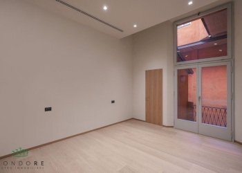 Trilocale via Pescherie Vecchie, Bologna (zona Centro Storico) - foto 18