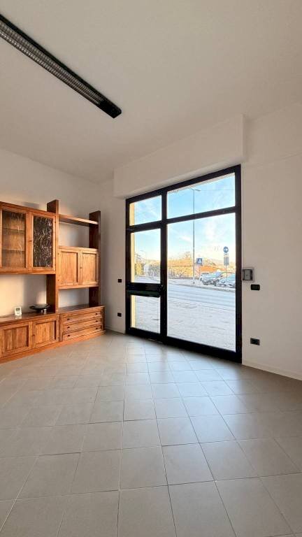 Negozio Fornovo di Taro - foto 1