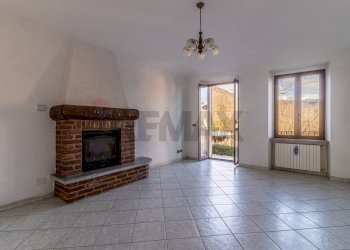 Four-room apartment Via IV Novembre, 22 
 Ronco Biellese, Ronco Biellese - photo 23