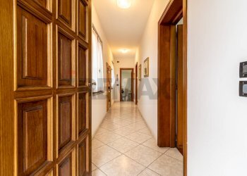 Independent house Via Corsico, 1
Cossato, Cossato - photo 4