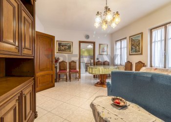 Independent house Via Corsico, 1
Cossato, Cossato - photo 1