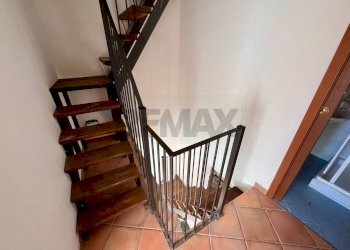 Semi-detached house Via Cristoforo Colombo, 7 
 Carrodano, Carrodano - photo 2
