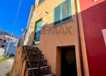 Semi-detached house Via Cristoforo Colombo, 7 
 Carrodano, Carrodano - photo 10