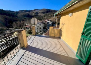 Semi-detached house Via Cristoforo Colombo, 7 
 Carrodano, Carrodano - photo 11