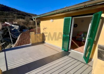 Semi-detached house Via Cristoforo Colombo, 7 
 Carrodano, Carrodano - photo 12