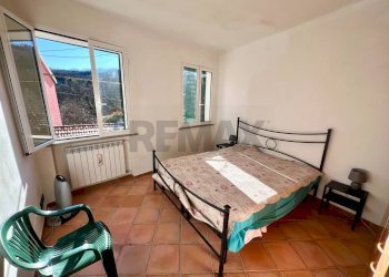 Semi-detached house Via Cristoforo Colombo, 7 
 Carrodano, Carrodano - photo 18