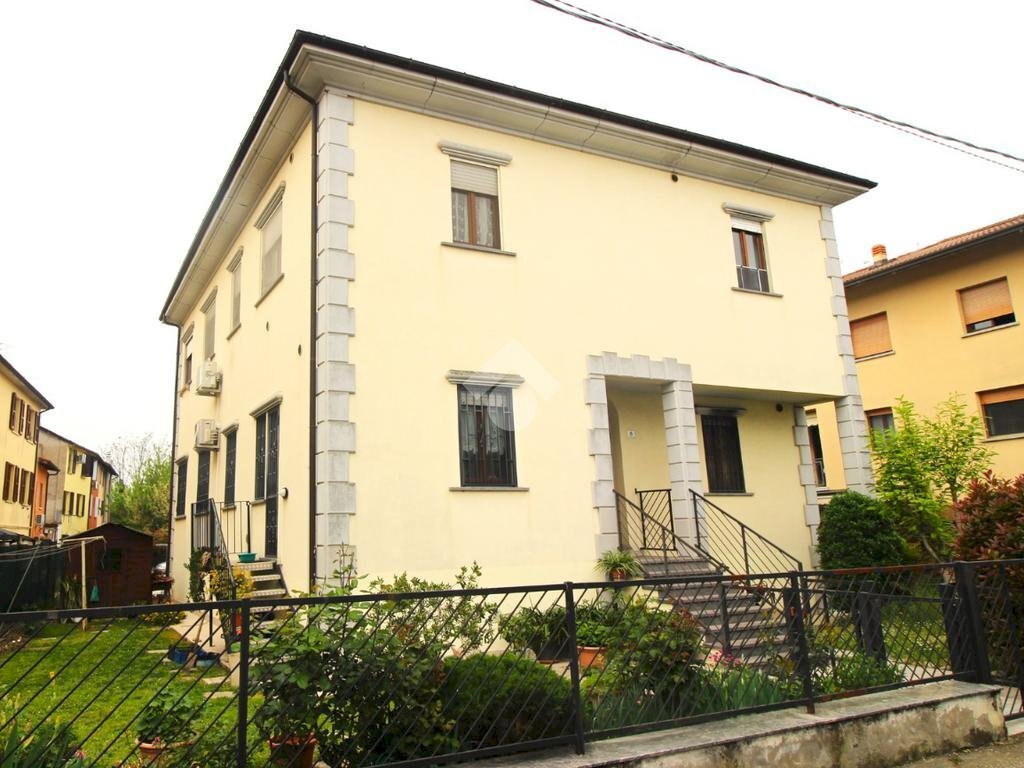 Three-room apartment Via della pace, Medicina - photo 1