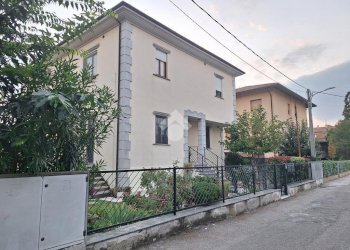 Three-room apartment Via della pace, Medicina - photo 12