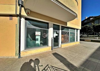 Negozio Via Donizetti, Tavullia - foto 6