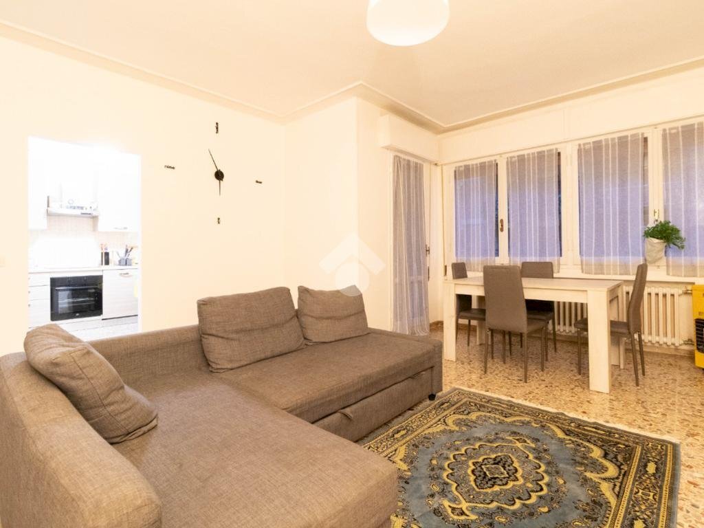 Four-room apartment Via Abramo Lincoln, Carpi - photo 1