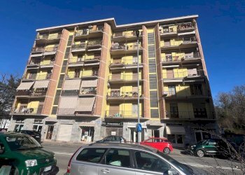 Quadrilocale Banchette - foto 1