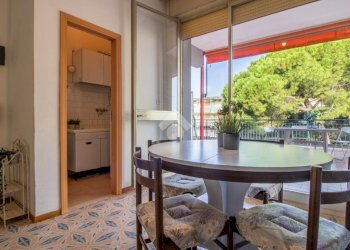 Three-room apartment Viale Tritone, hamlet Pinarella, Cervia - photo 2