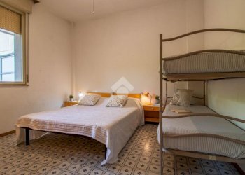 Three-room apartment Viale Tritone, hamlet Pinarella, Cervia - photo 22