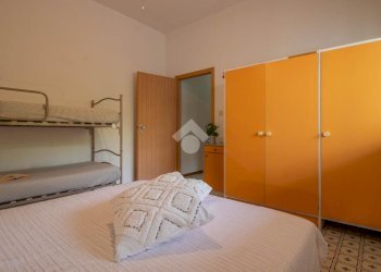 Three-room apartment Viale Tritone, hamlet Pinarella, Cervia - photo 24