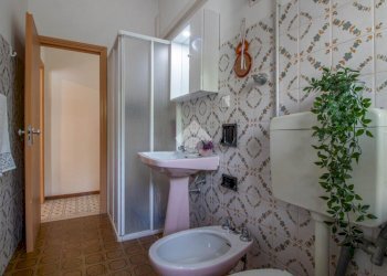 Three-room apartment Viale Tritone, hamlet Pinarella, Cervia - photo 31