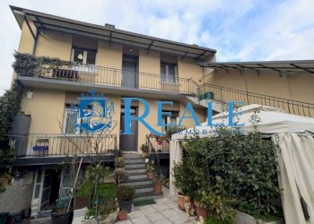 Trilocale Magenta - foto 1