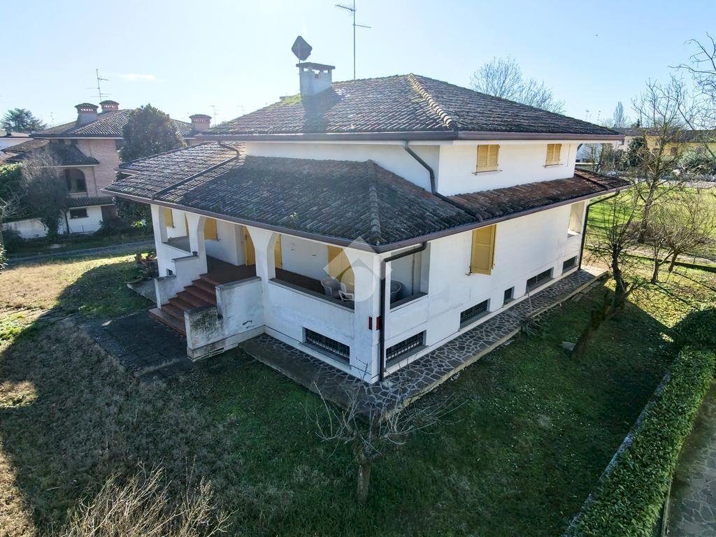 Villa Via Wolfgang Amadeus Mozart, Reggiolo - foto 1